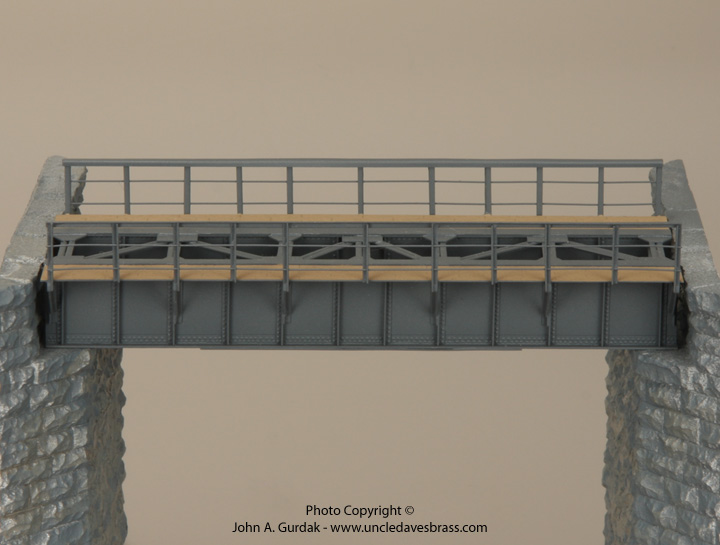 Kit 10 x 2-1/2" 2 Central Valley #1903 72' Single-Track Plate Girder Bridge